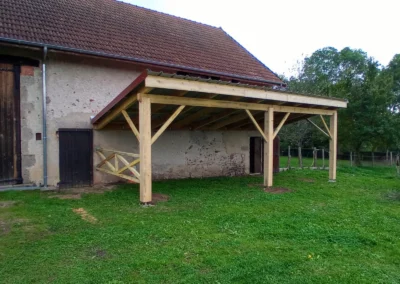 Extension de garage en ossature bois en cours de réalisation