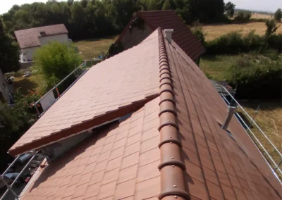 Toiture avec chêneau après rénovation